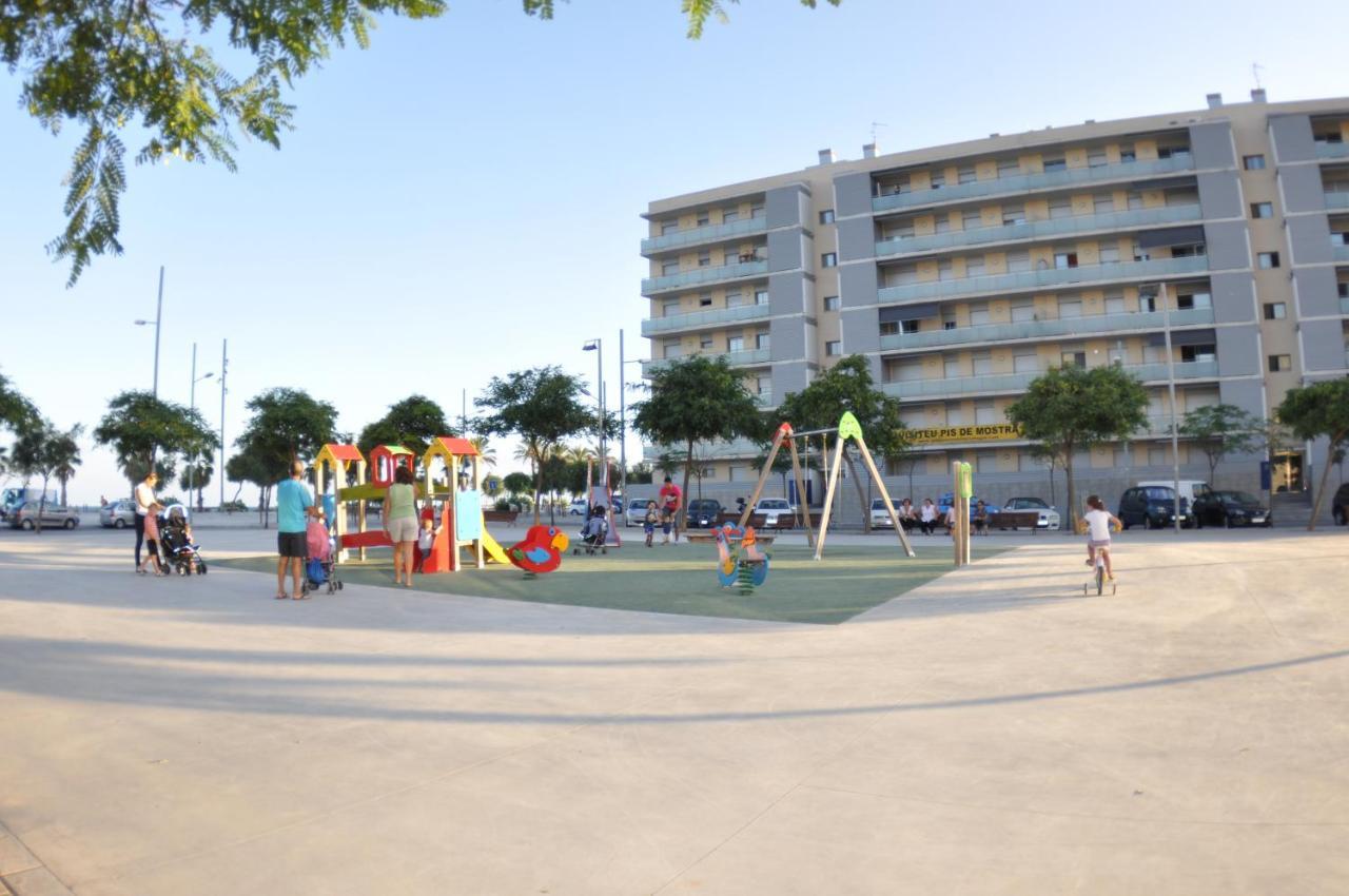 Badalona Beach Apartment Buitenkant foto